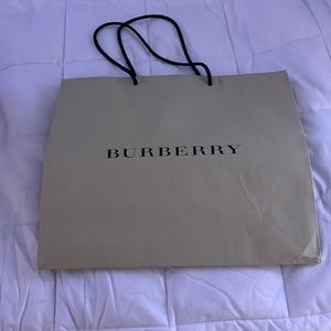Authentic Burberry shopping bag for medium size items/shoes